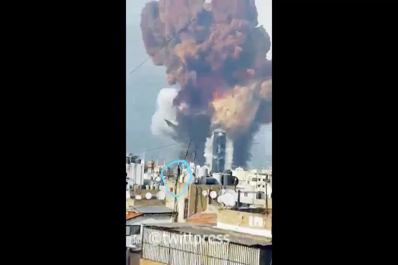 برخورد شی ناشناس قبل از انفجار دوم در بیروت