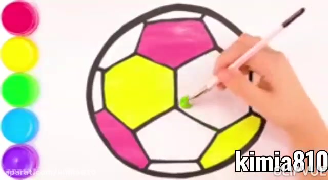 آموزش نقاشی به کودکان - نقاشی توپ فوتبال رنگارنگ
