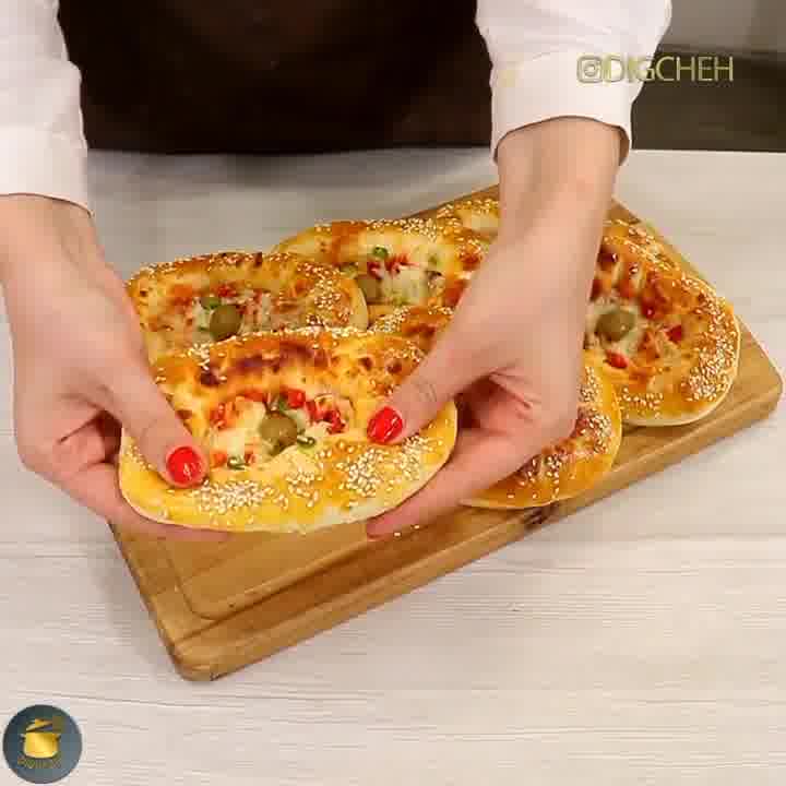 طرز تهیه مینی پیتزا خوشمزه